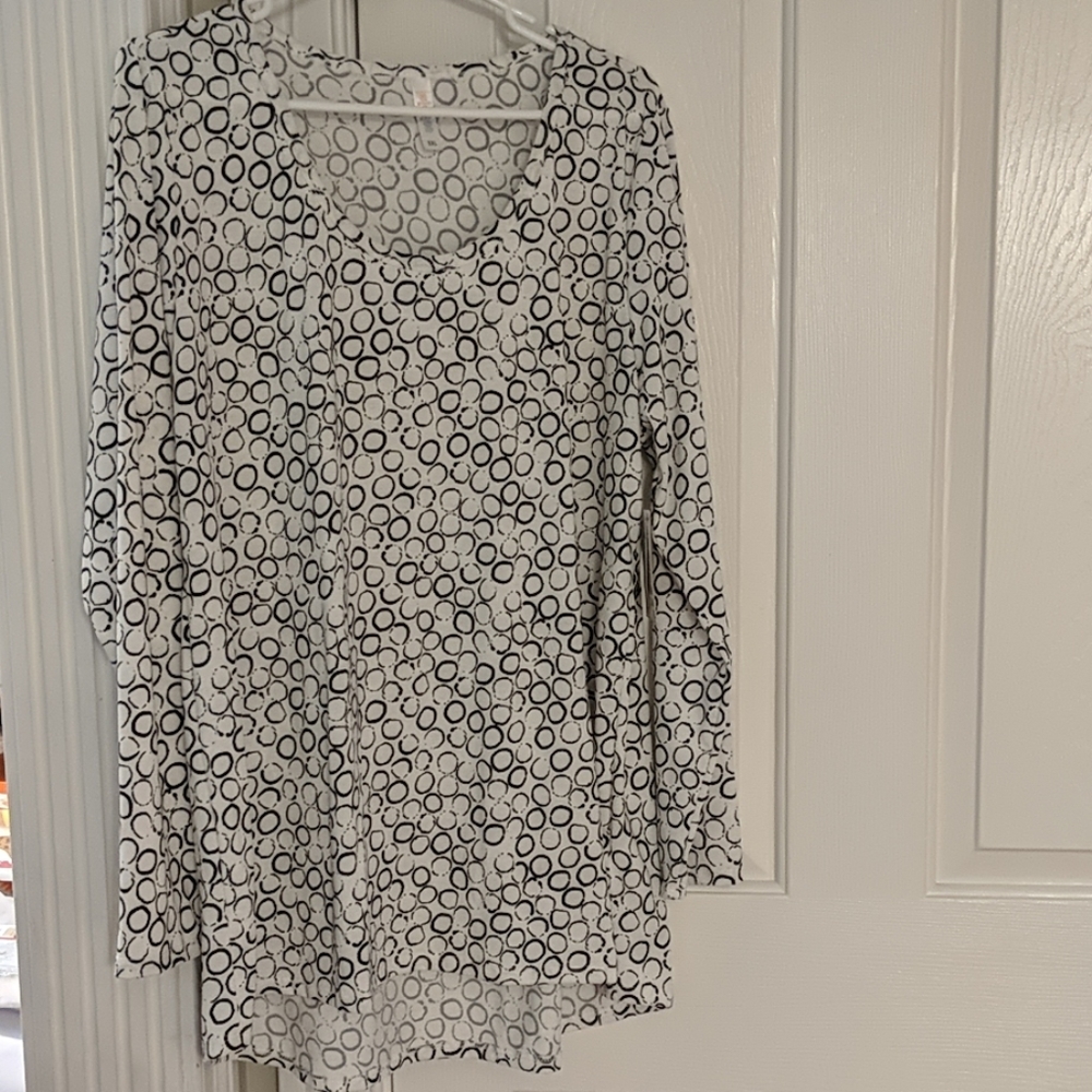 NWT LuLaRoe Lynnae White & Black 3XL